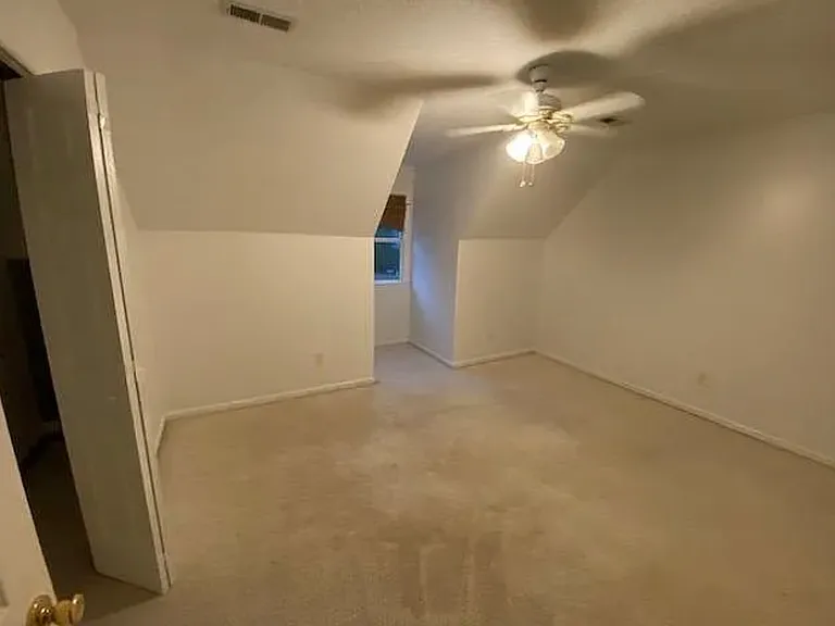537 Aquarius Dr — Photo 20