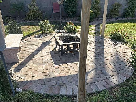 4th image of 2576 E BROOKS Street