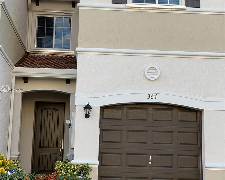 1st image of 367 SE 1st Way #367