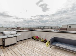 1865 Pickering Pkwy #1402, Pickering, ON L1V 6Z6