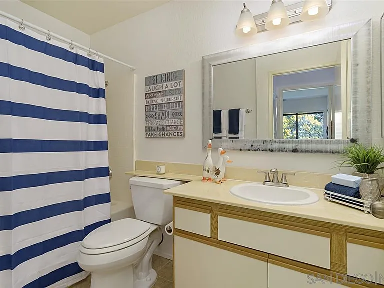 11341 Avenida De Los Lobos — Photo 12