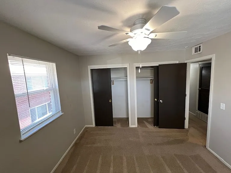 Midtown Court — Photo 21