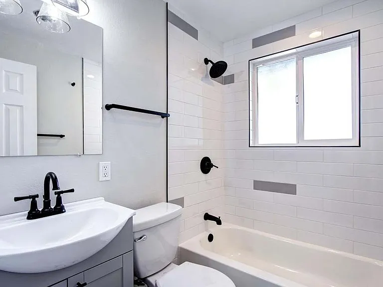 4214 N Pecos St — Photo 28