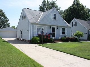 30120 Mildred St, Eastlake, OH