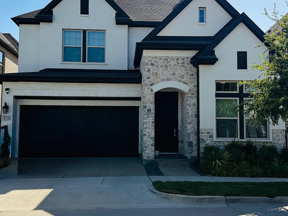 3136 Cliff Swallow Ln
