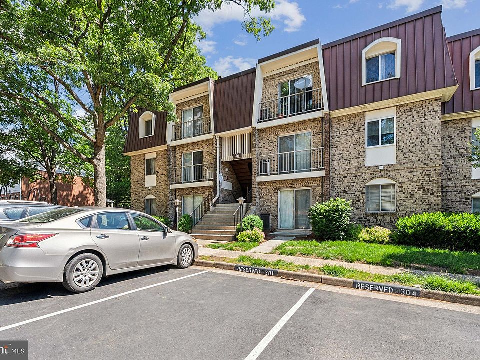 1st image of 420 E Cornell Dr Unit 8