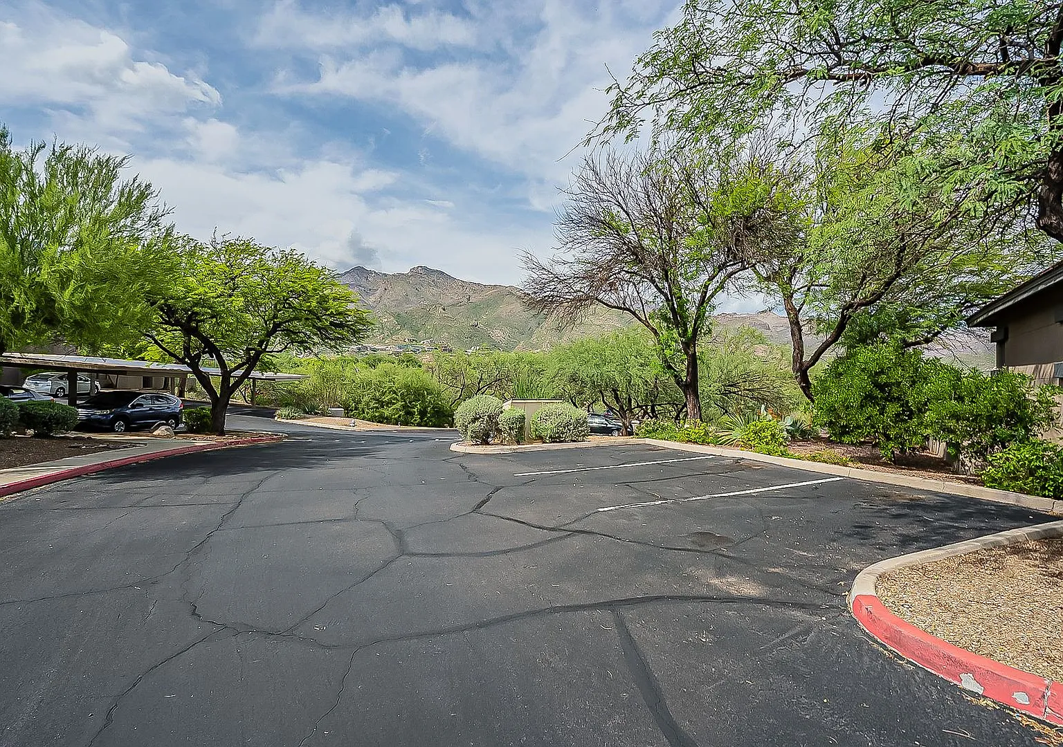 Furnished 2 Bedroom in The Greens at Ventana Canyon — Photo 4