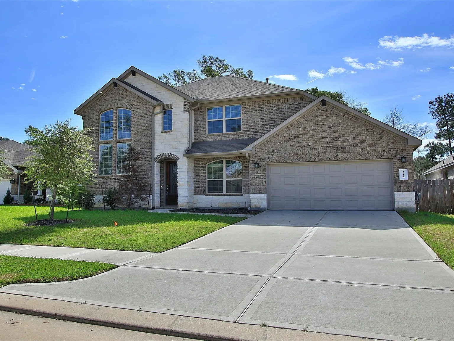 4 bed, 3.0 bath, 3029 sqft, $3,500 — Photo 2