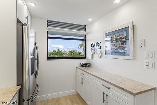 4th image of 4223 Bay Beach Ln APT C4