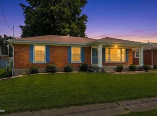 2709 Parklawn Dr, Louisville, KY 40217