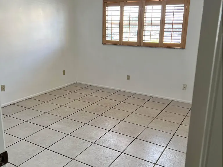 207 W San Sebastian Ct #207 — Photo 12