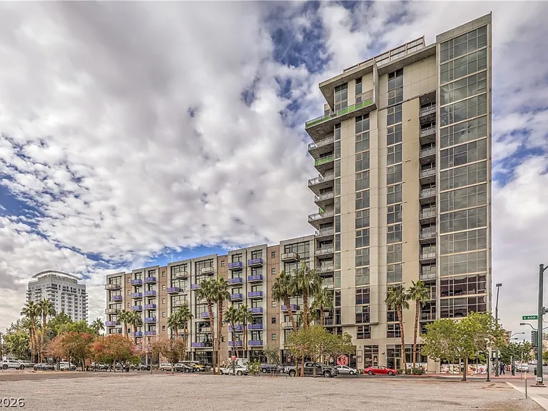 353 E Bonneville Ave #511 — Photo 3
