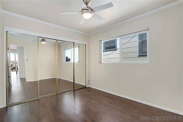 1821 Linwood St — Photo 14