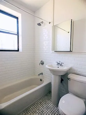Rented by Citi Habitats | media 17