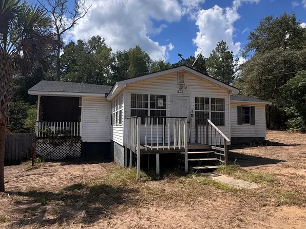 1806 Trawick Rd, Sandersville, GA 31082