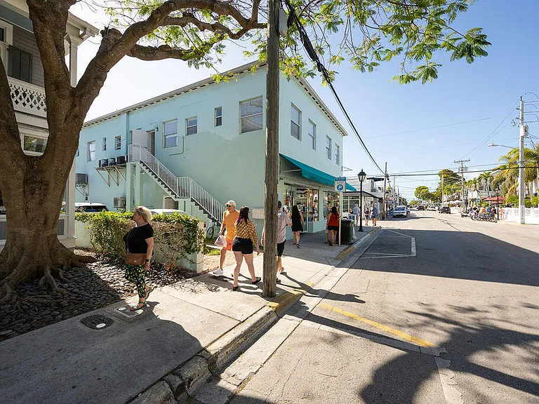 1200 Duval St #1 — Photo 15