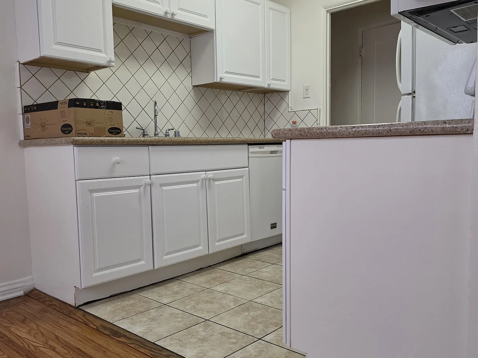 1 bed, 850 sqft, $2,495 — Photo 3