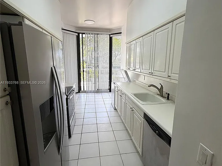 3640 Yacht Club Dr #104 — Photo 3