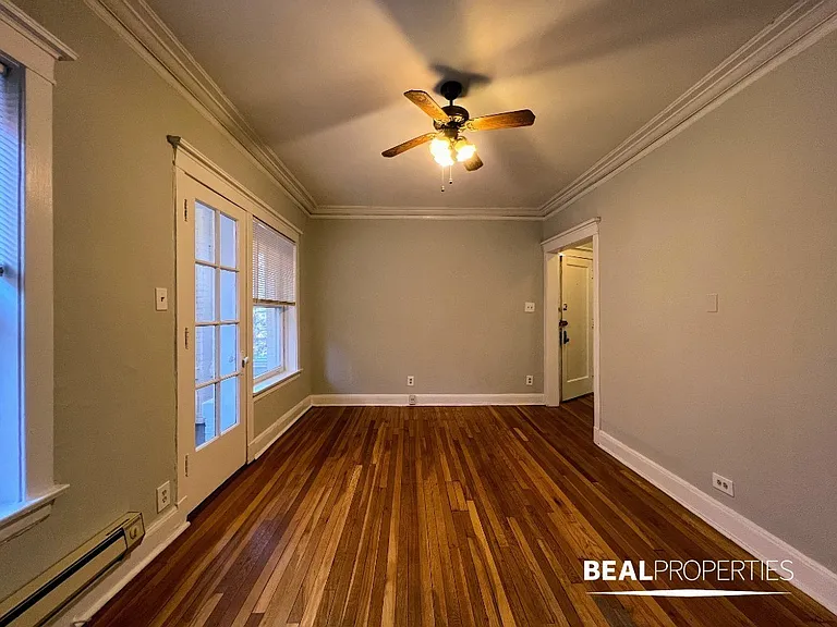 4427 N Wolcott Ave #B3 — Photo 3