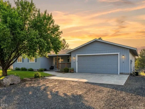 2415 SW 23rd St, Redmond, OR 97756