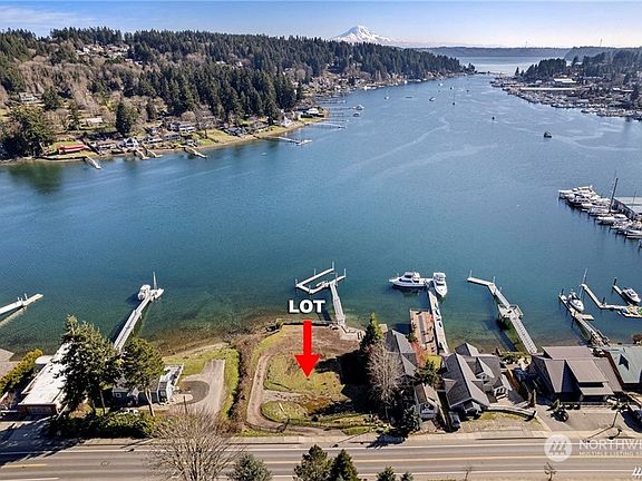 3rd image of 9025 N Harborview Drive