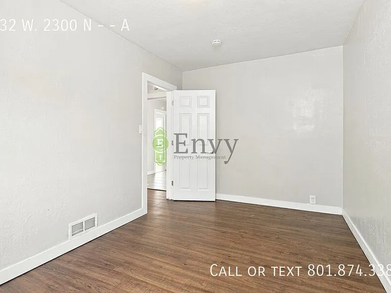 432 W 2300 N #A — Photo 10
