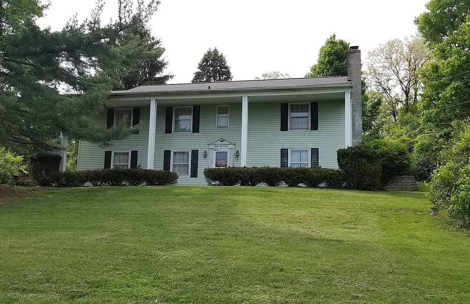 2nd image of 3902 Turkeyfoot Rd
