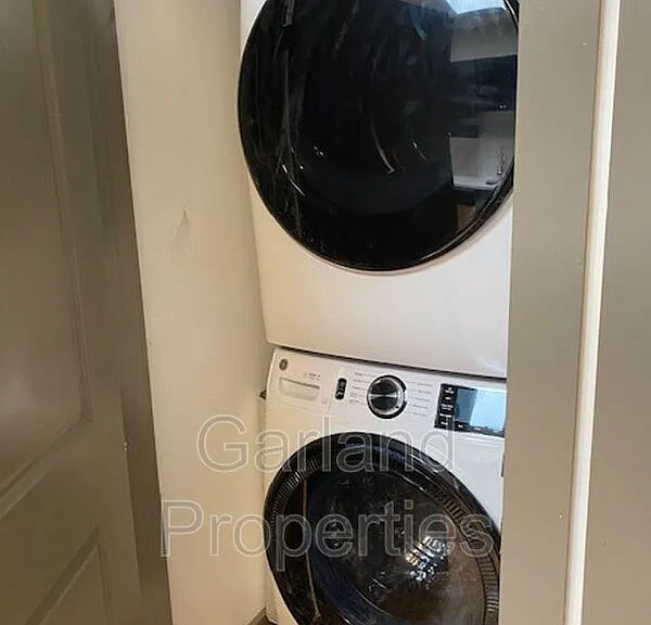 821 Salem Ave SW #205 — Photo 3