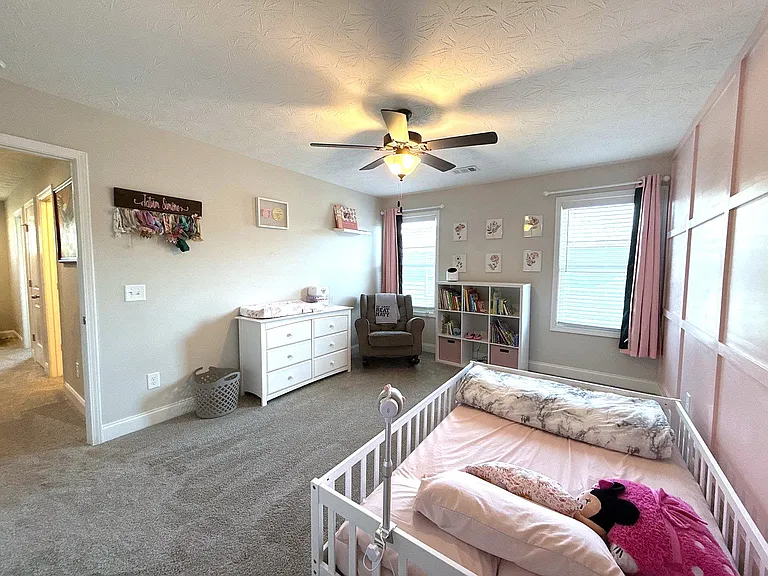 Upstairs Bedroom 2