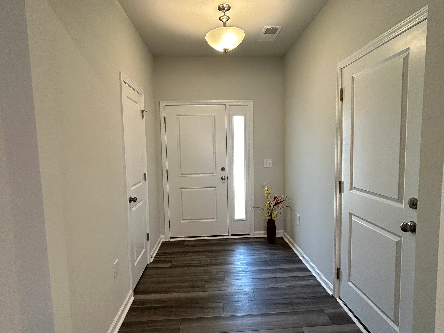 3 bed, 2.5 bath, 1600 sqft, $1,795 — Photo 3