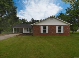 209 Mapleleaf Rd, Statesville, NC 28625