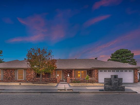 2nd image of 813 Cortijo Dr