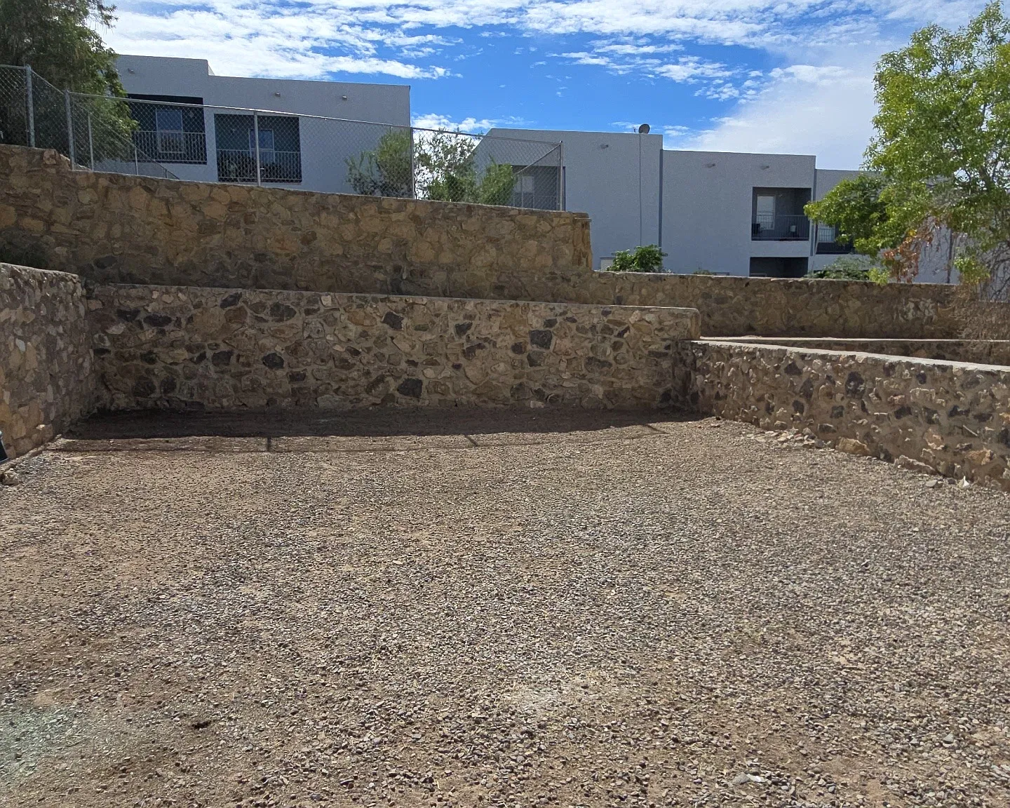 3 bed, 2.5 bath, 1600 sqft, $1,600 — Photo 3