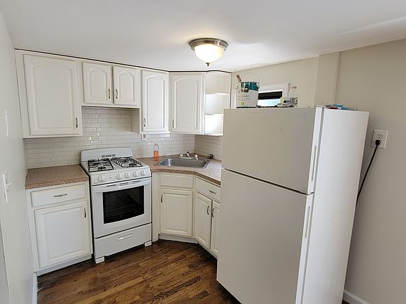 4th image of 388 17th St #3A