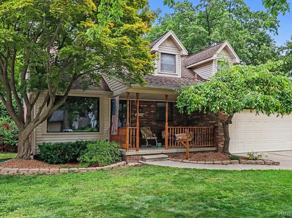 22900 Columbia St, Dearborn, MI 48124