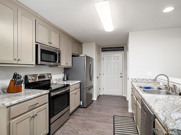 4th image of 7415 Huntland Dr