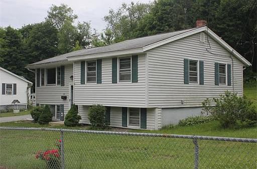 2nd image of 132 Lincoln Rd