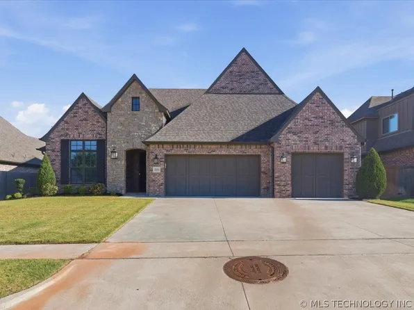 2232 W Decatur St, Broken Arrow, OK 74011