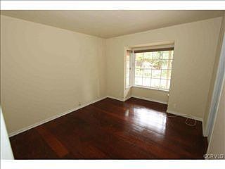 5th image of 1420 S Marengo Ave