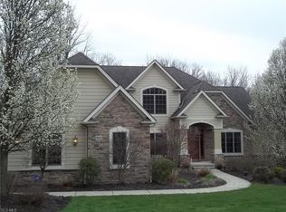 352 Wakefield Run Blvd, Hinckley, OH 44233