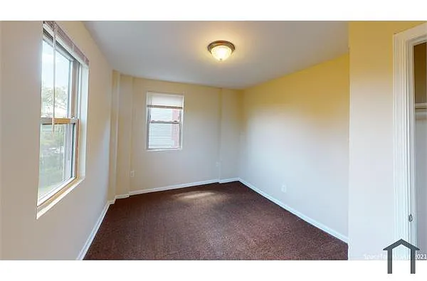 Building Photo - 3138 Buena Vista Ter SE #6