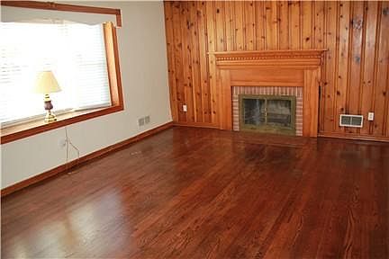 3rd image of 3762 Fairburn Dr