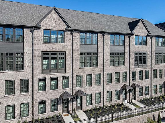 Aria - Legato Interior Image 4