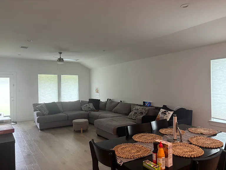 7811 Sanremo Dr — Photo 3
