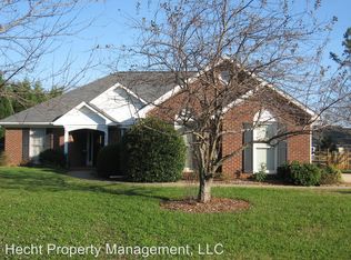 860 Emerson Dr, Mooresville, NC 28115