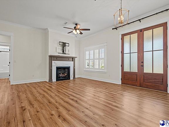 3rd image of 806 Smiths Field Dr
