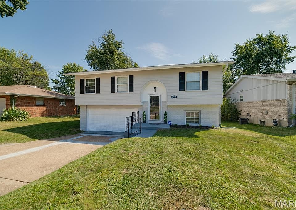 1st image of 12036 Mendoza Ave