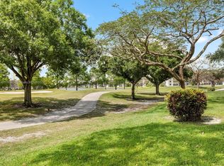 1709 Whitehall Dr APT 102, Davie, FL 33324