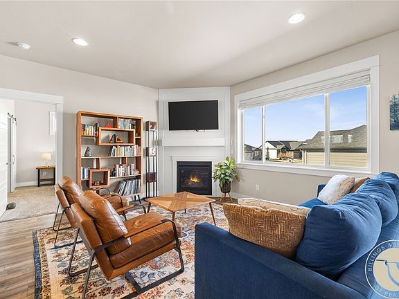 5th image of 3202 Harrier Ln
