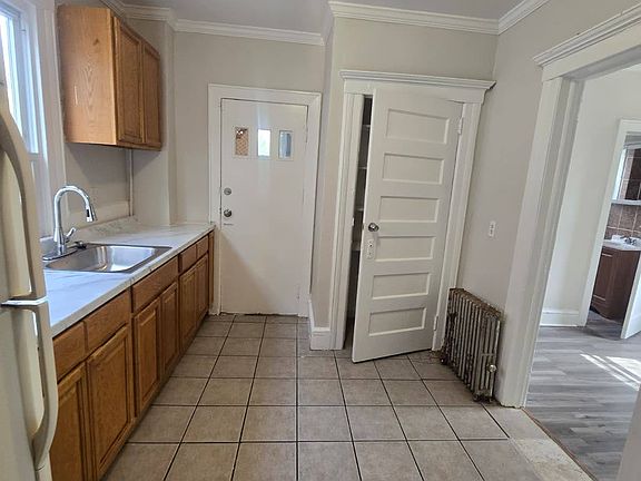 3rd image of 54 Princeton St #2